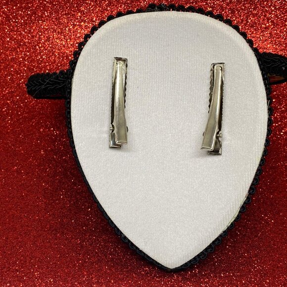 Disney Poison Apple Snow White Inspired HANDMADE Mouse Ear Hat/ Fascinator - Picture 3 of 5